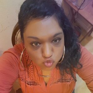 Meet your Posher, Irene